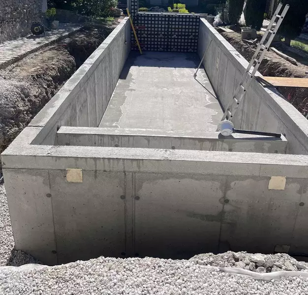 basen z betonu wodoszczelnego.webp